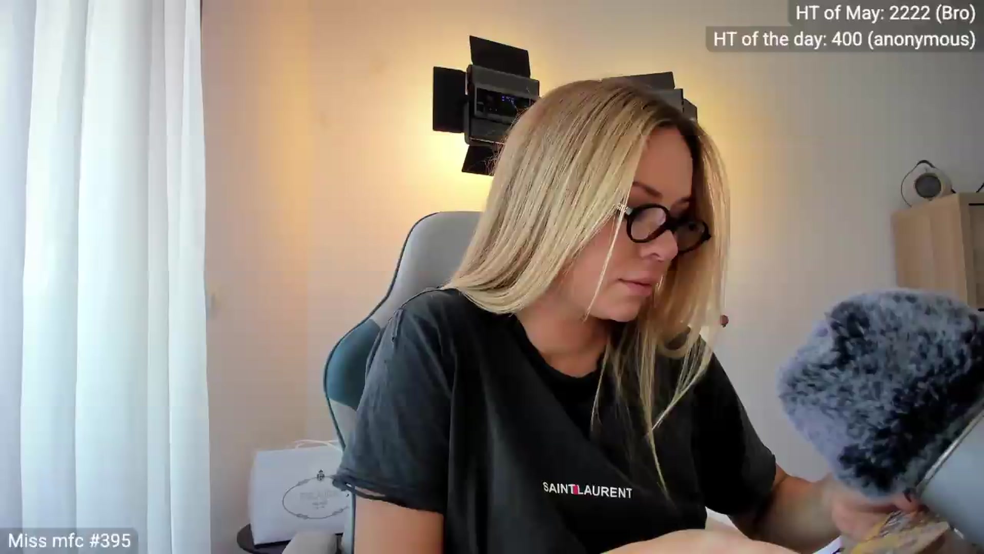 Gallery image thumbnail from Linda_0nline's myfreecams stream on, 05/26/2026, 10:10 image 16 of 20