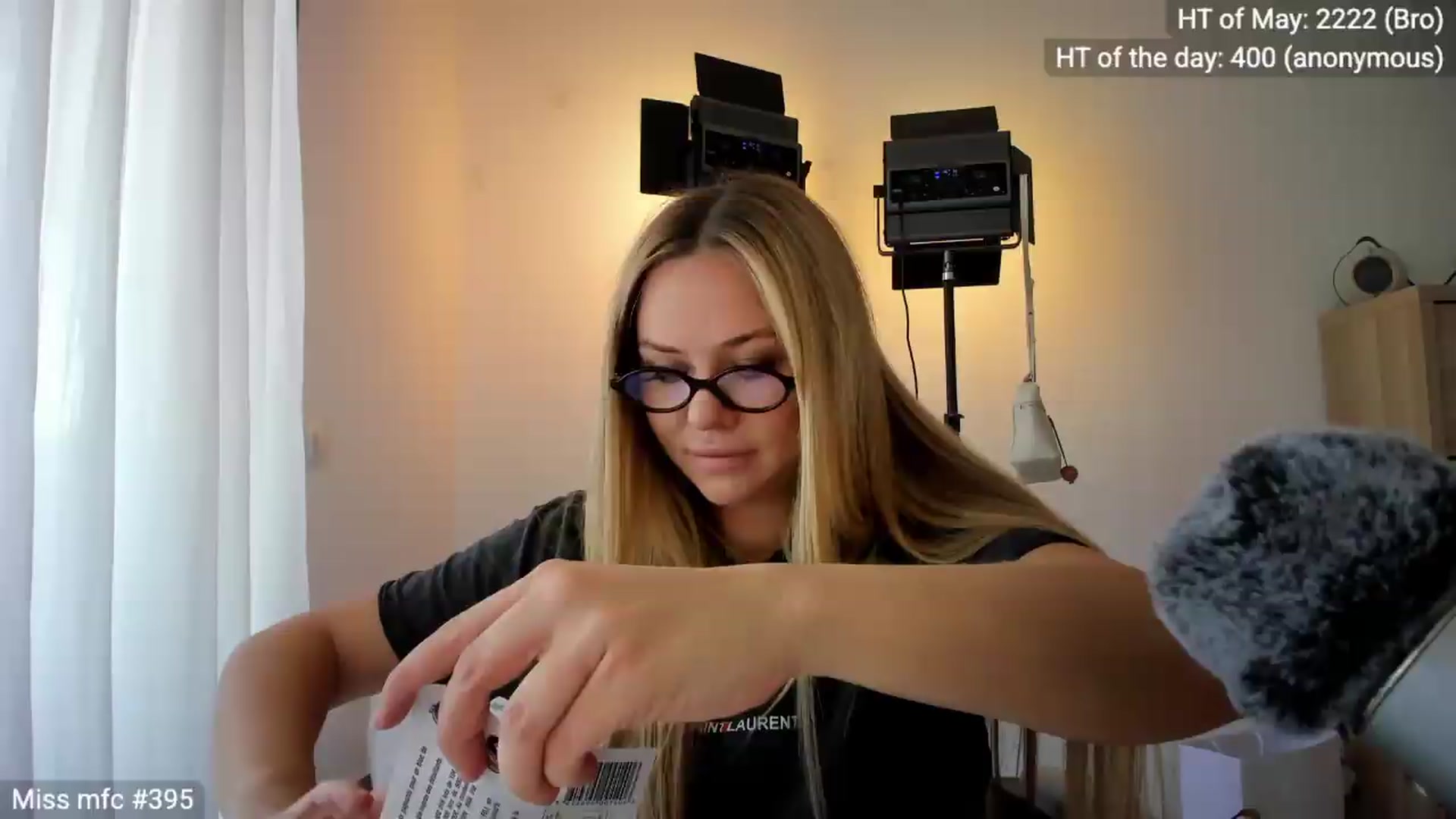 Gallery image thumbnail from Linda_0nline's myfreecams stream on, 05/26/2026, 10:10 image 13 of 20