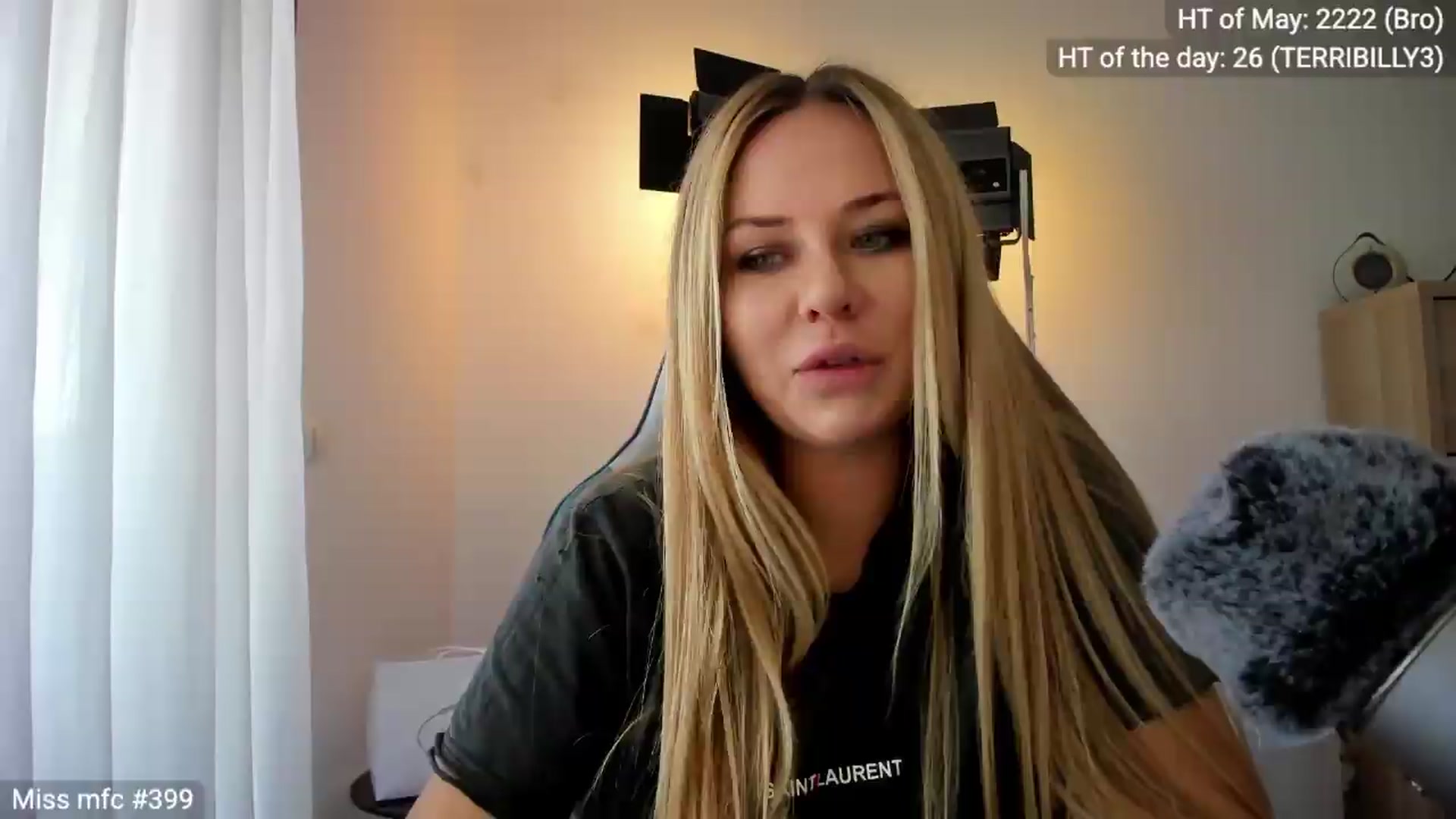 Gallery image thumbnail from Linda_0nline's myfreecams stream on, 05/26/2026, 10:10 image 4 of 20