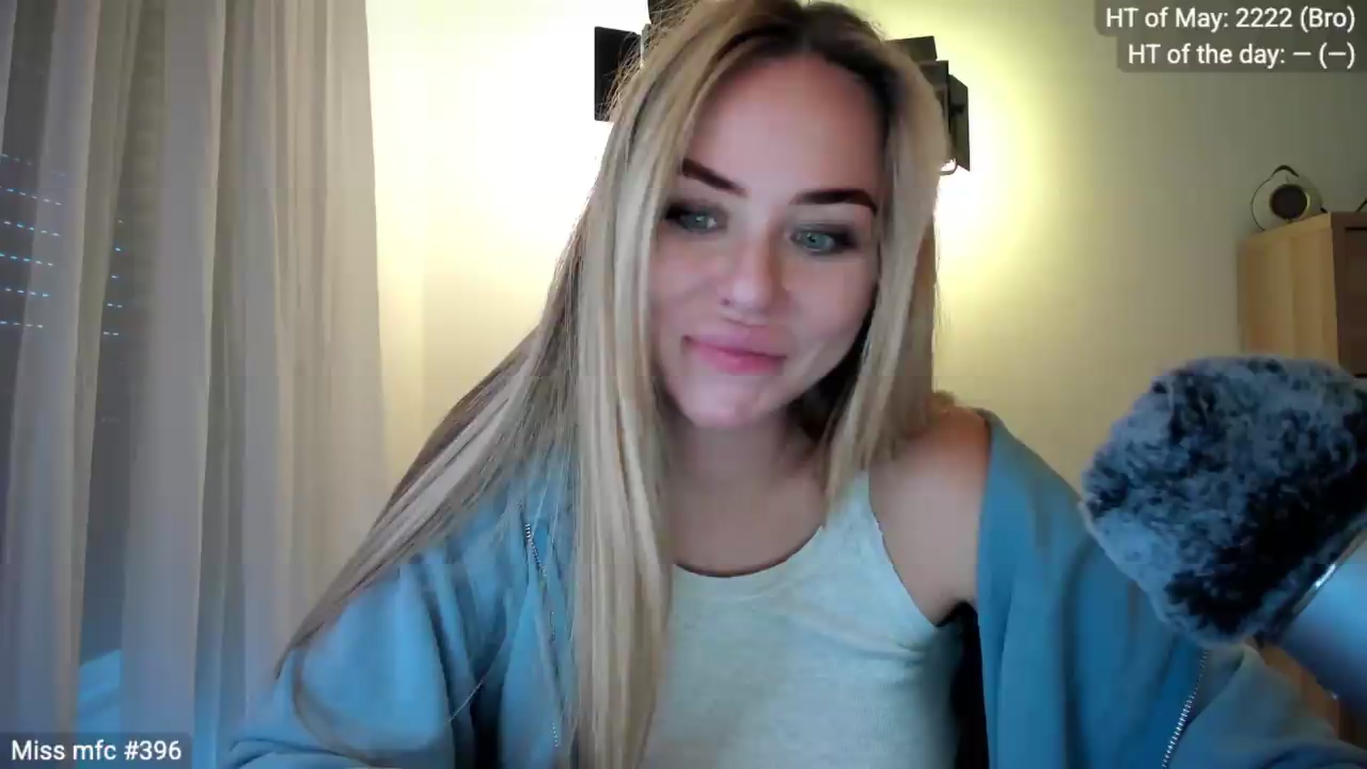Gallery image thumbnail from Linda_0nline's myfreecams stream on, 05/26/2026, 19:35 image 1 of 20