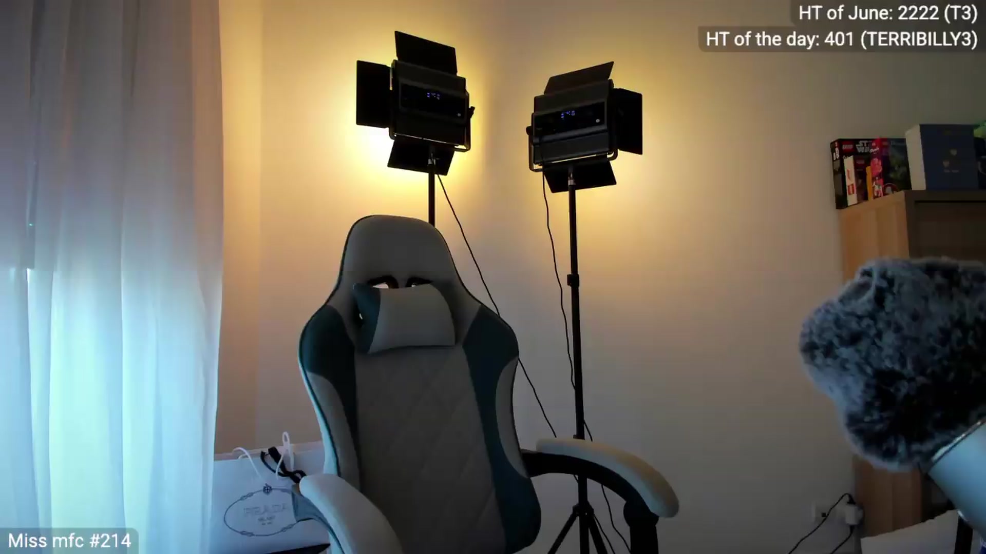 Gallery image thumbnail from Linda_0nline's myfreecams stream on, 06/03/2026, 10:21 image 11 of 20
