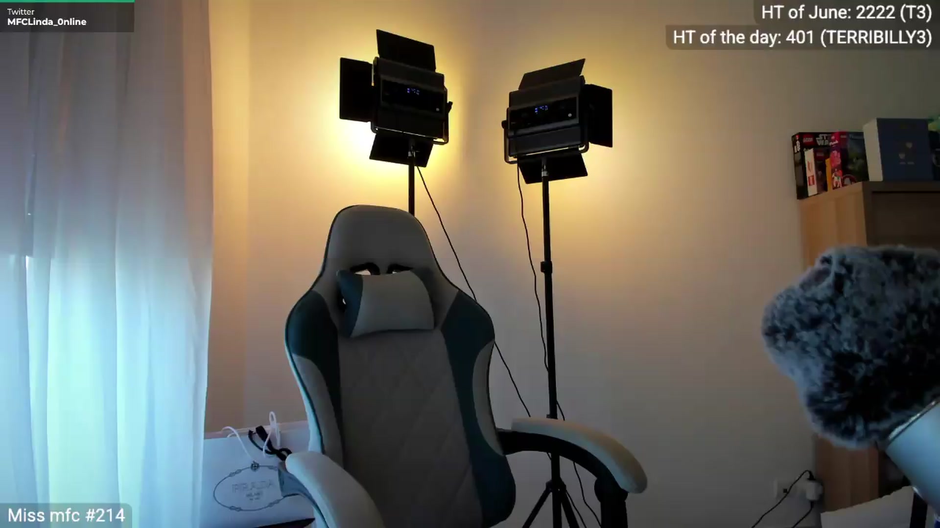 Gallery image thumbnail from Linda_0nline's myfreecams stream on, 06/03/2026, 10:21 image 12 of 20