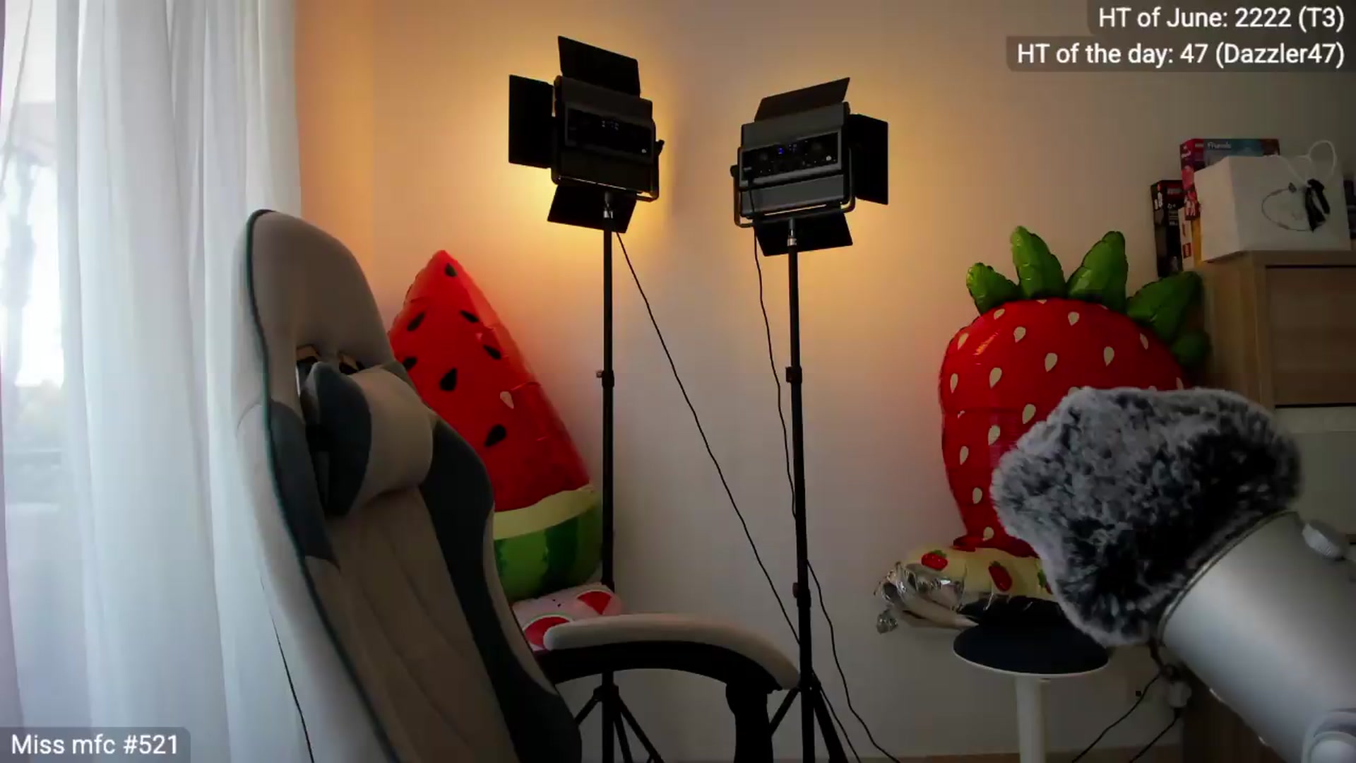 Gallery image thumbnail from Linda_0nline's myfreecams stream on, 06/08/2026, 10:26 image 5 of 20