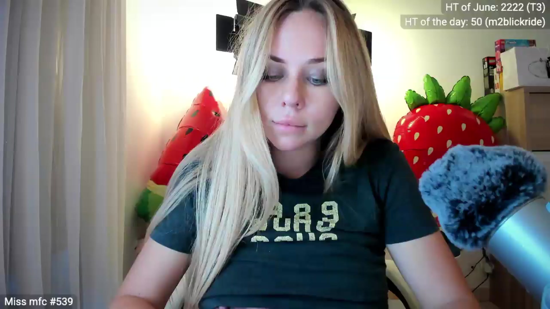 Gallery image thumbnail from Linda_0nline's myfreecams stream on, 06/08/2026, 19:45 image 2 of 20