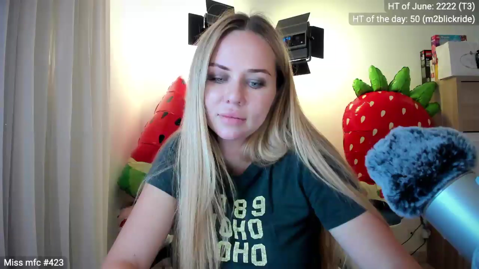 Gallery image thumbnail from Linda_0nline's myfreecams stream on, 06/08/2026, 19:45 image 13 of 20