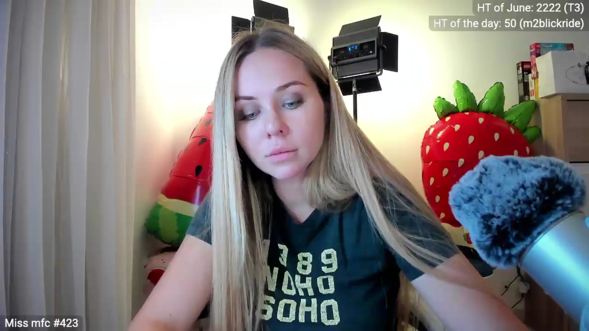 Gallery image thumbnail from Linda_0nline's myfreecams stream on, 06/08/2026, 19:45 image 15 of 20