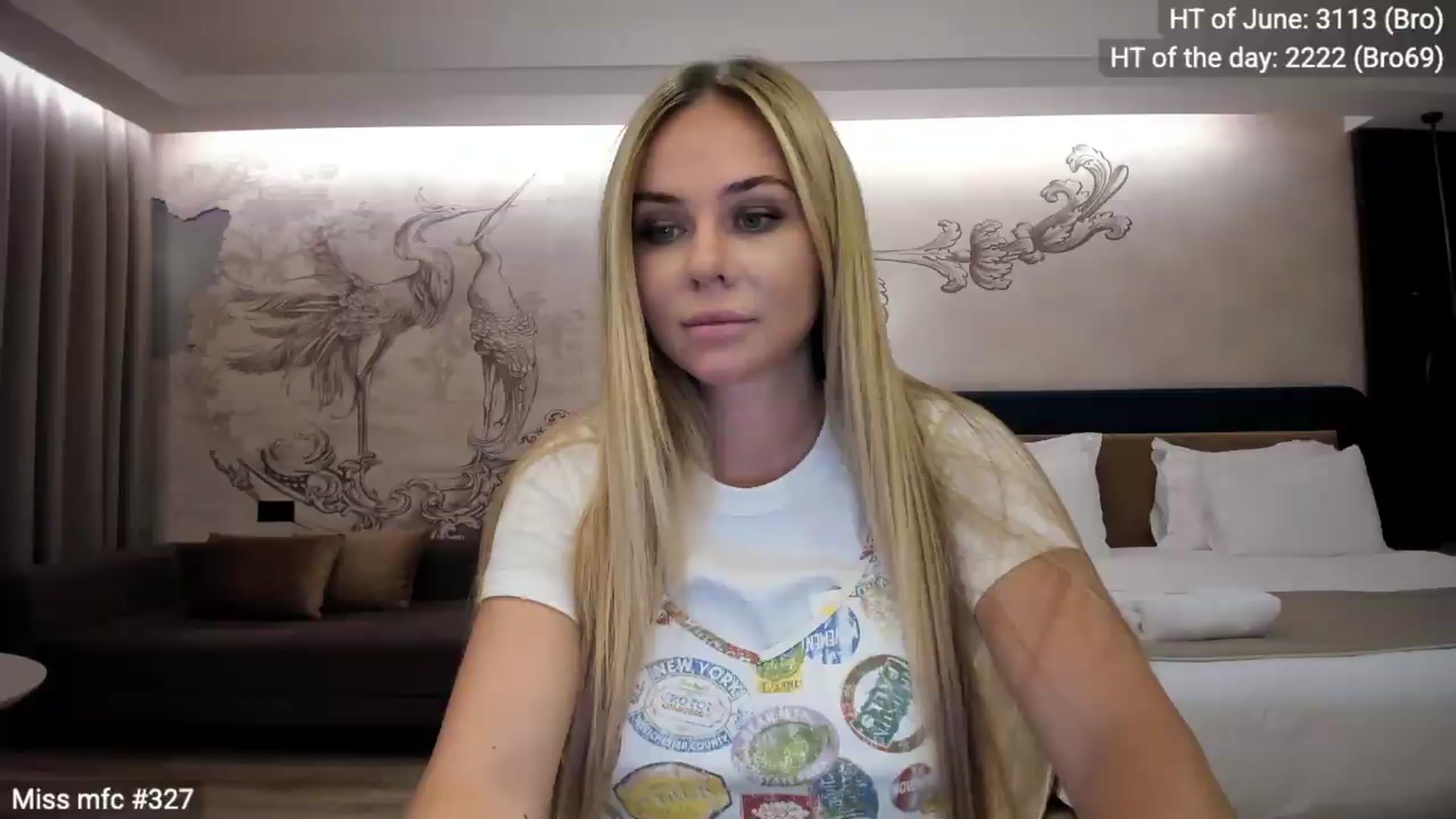 Gallery image thumbnail from Linda_0nline's myfreecams stream on, 06/14/2026, 18:14 image 7 of 20