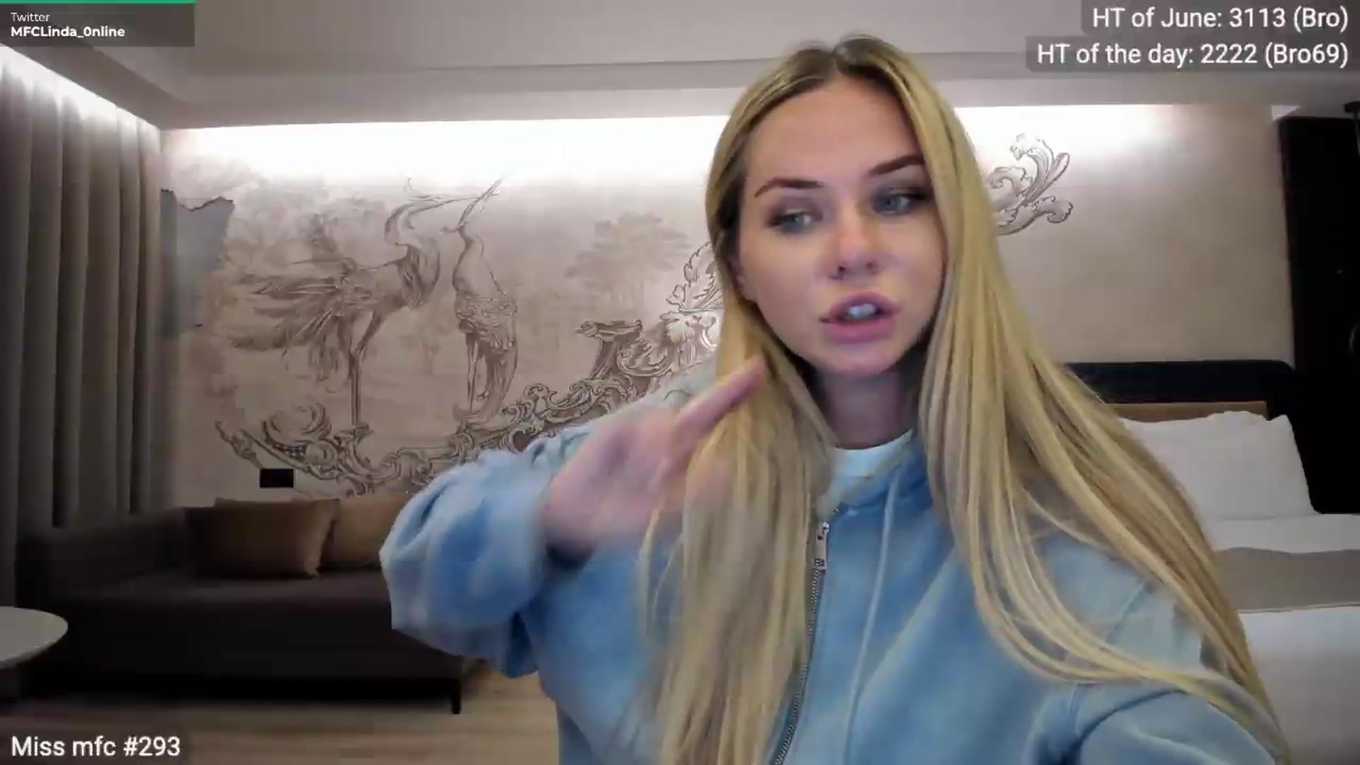 Gallery image thumbnail from Linda_0nline's myfreecams stream on, 06/14/2026, 22:44 image 15 of 20