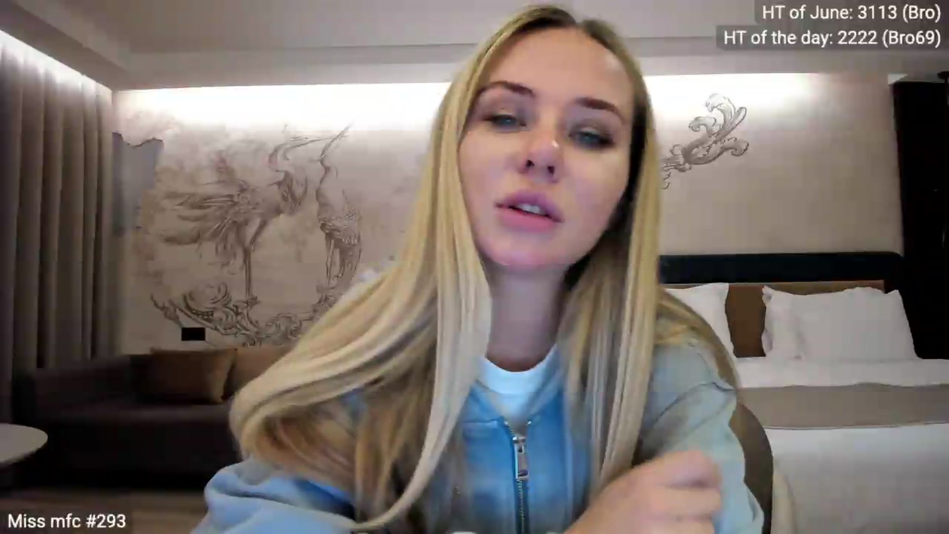 Gallery image thumbnail from Linda_0nline's myfreecams stream on, 06/14/2026, 22:44 image 20 of 20