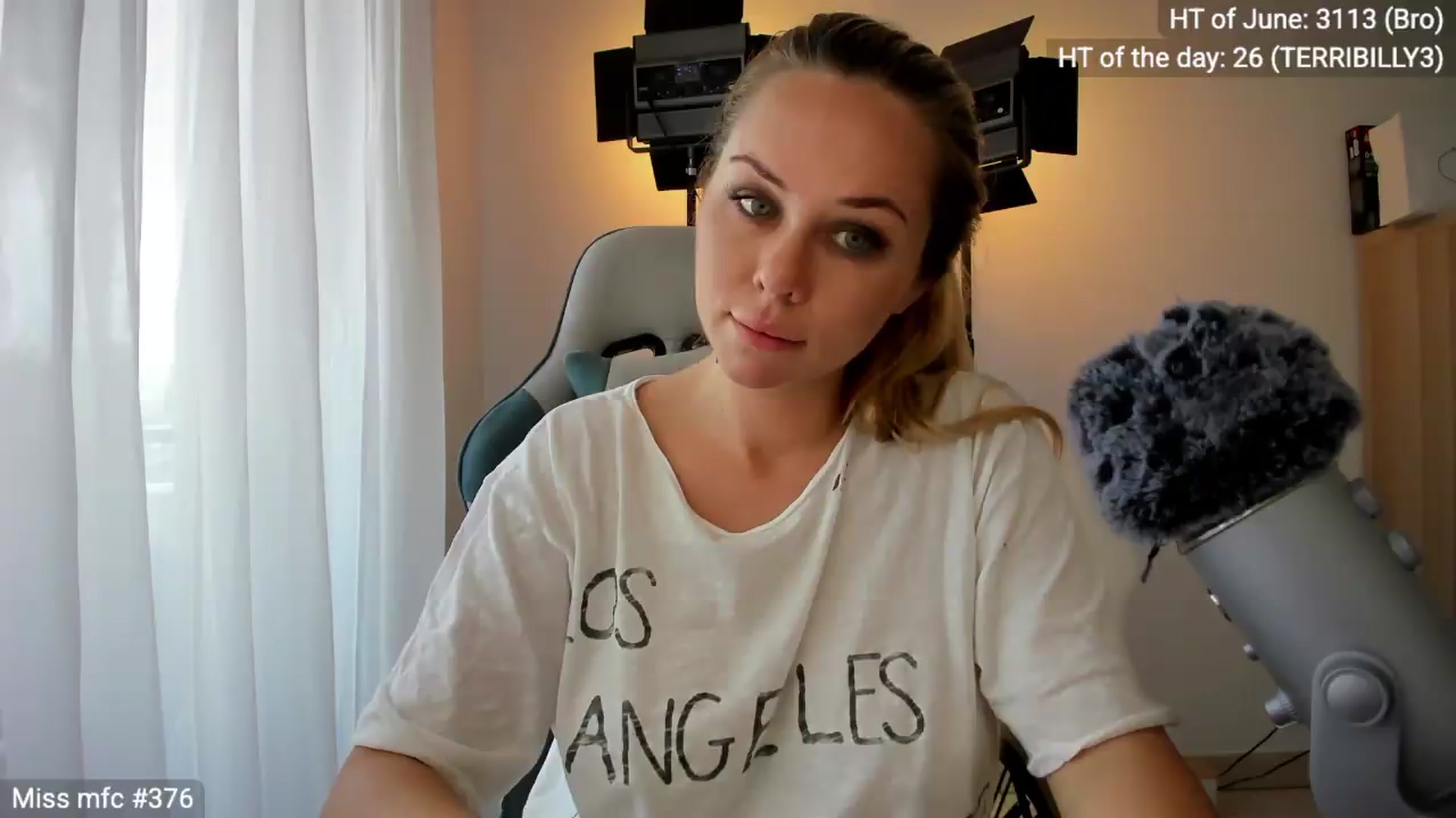Gallery image thumbnail from Linda_0nline's myfreecams stream on, 06/21/2026, 11:04 image 5 of 20