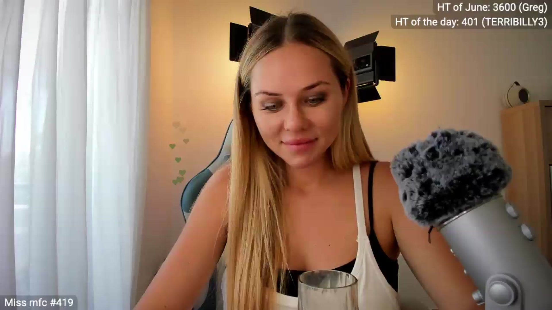 Gallery image thumbnail from Linda_0nline's myfreecams stream on, 06/29/2026, 11:24 image 2 of 20