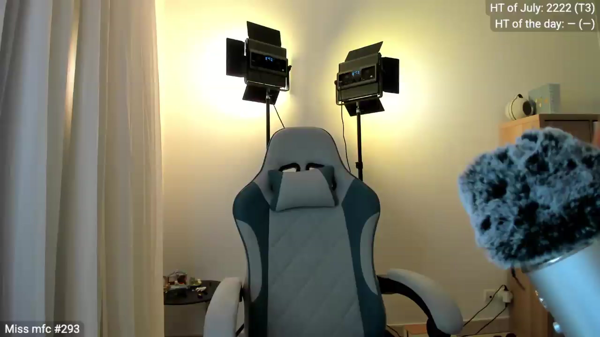Gallery image thumbnail from Linda_0nline's myfreecams stream on, 07/02/2026, 20:36 image 18 of 20