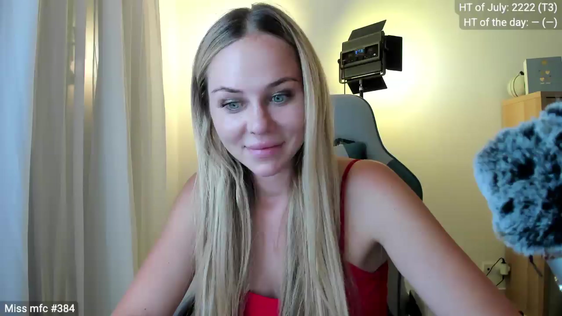 Gallery image thumbnail from Linda_0nline's myfreecams stream on, 07/03/2026, 20:32 image 3 of 20