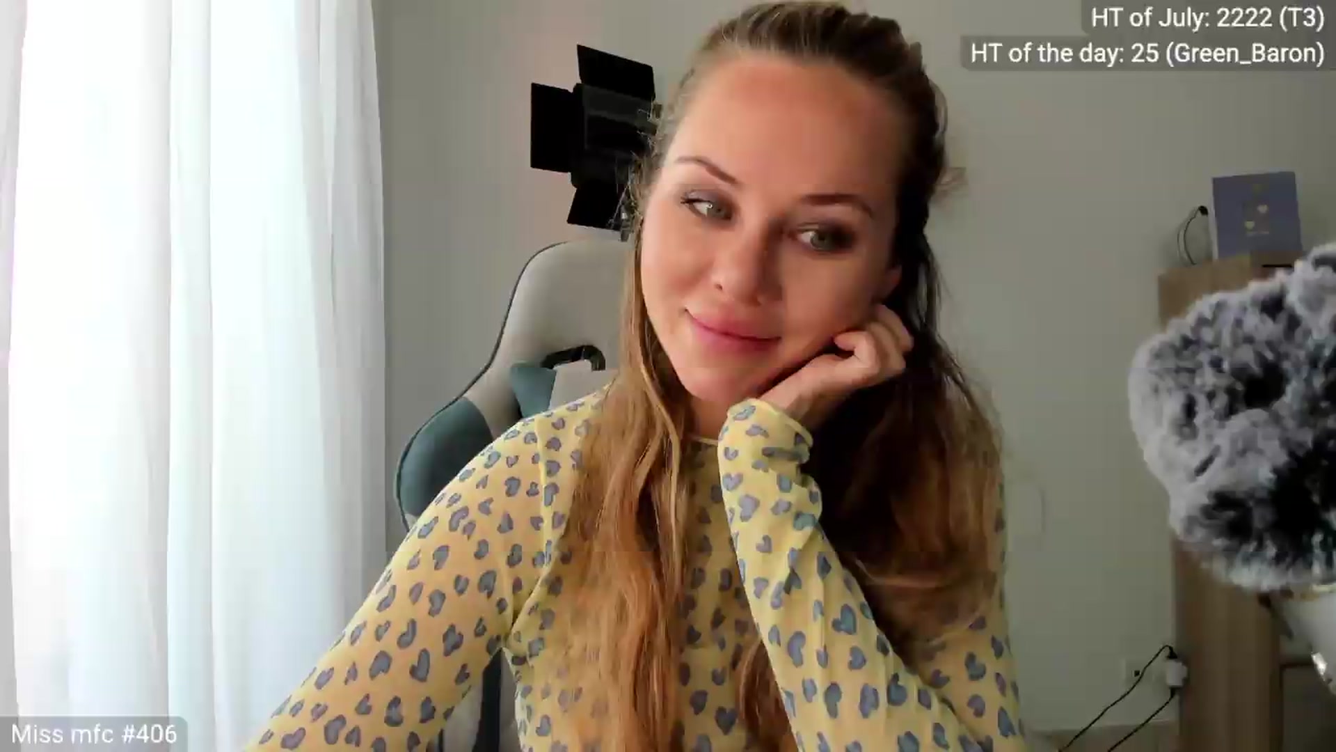 Gallery image thumbnail from Linda_0nline's myfreecams stream on, 07/06/2026, 06:14 image 19 of 20