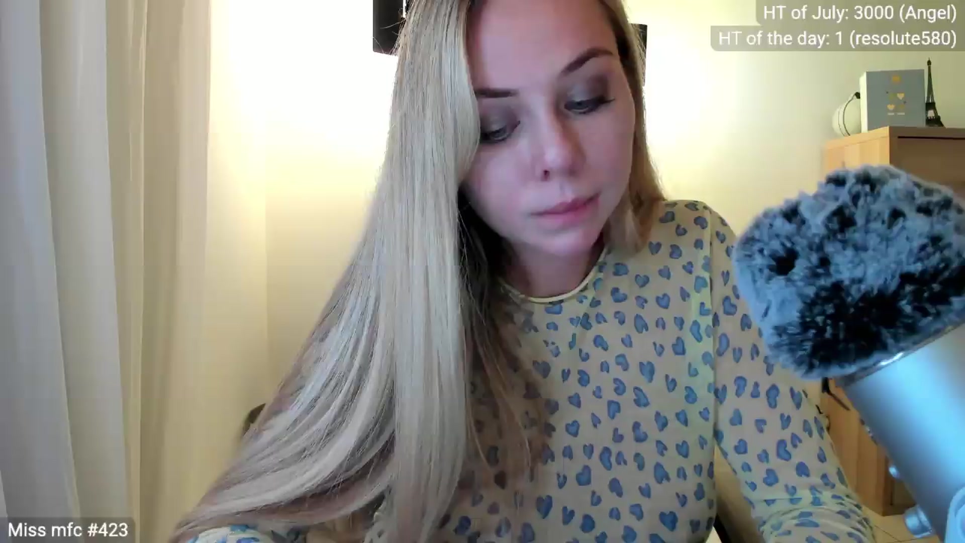 Gallery image thumbnail from Linda_0nline's myfreecams stream on, 07/10/2026, 20:48 image 3 of 20