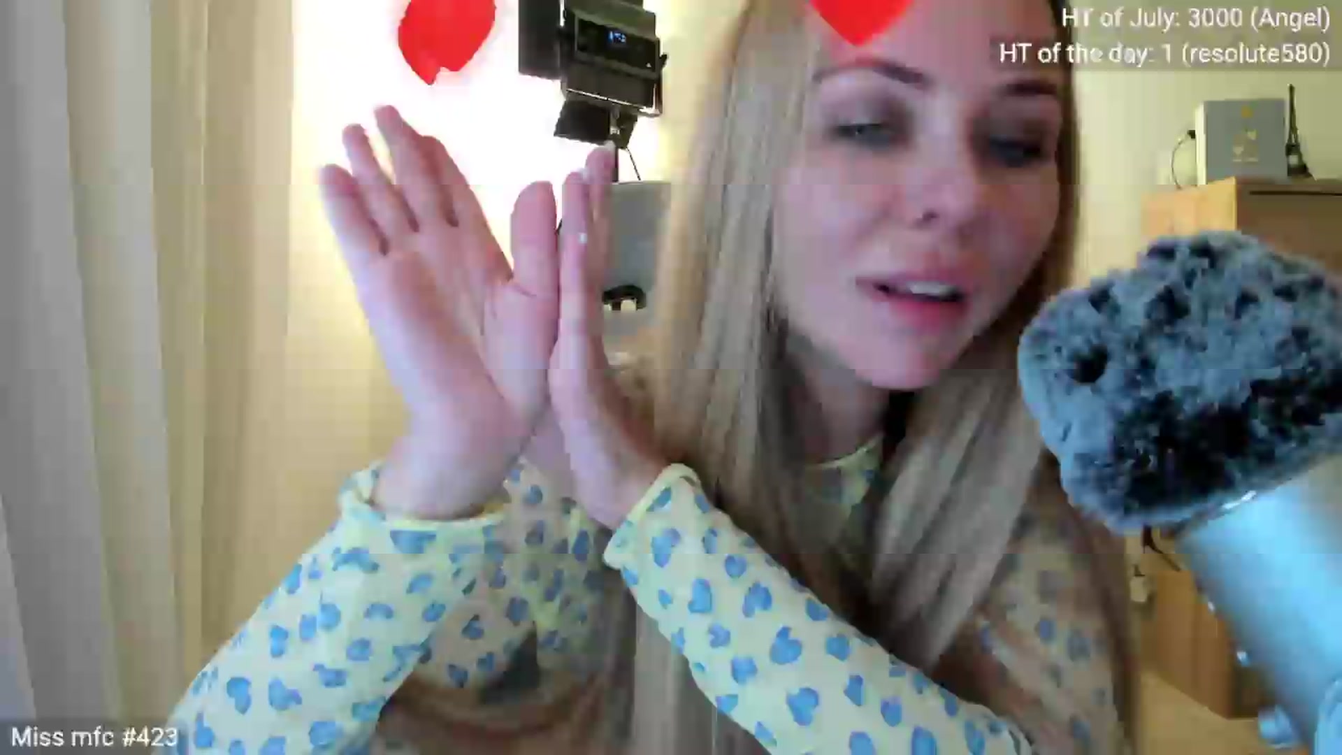 Gallery image thumbnail from Linda_0nline's myfreecams stream on, 07/10/2026, 20:48 image 20 of 20
