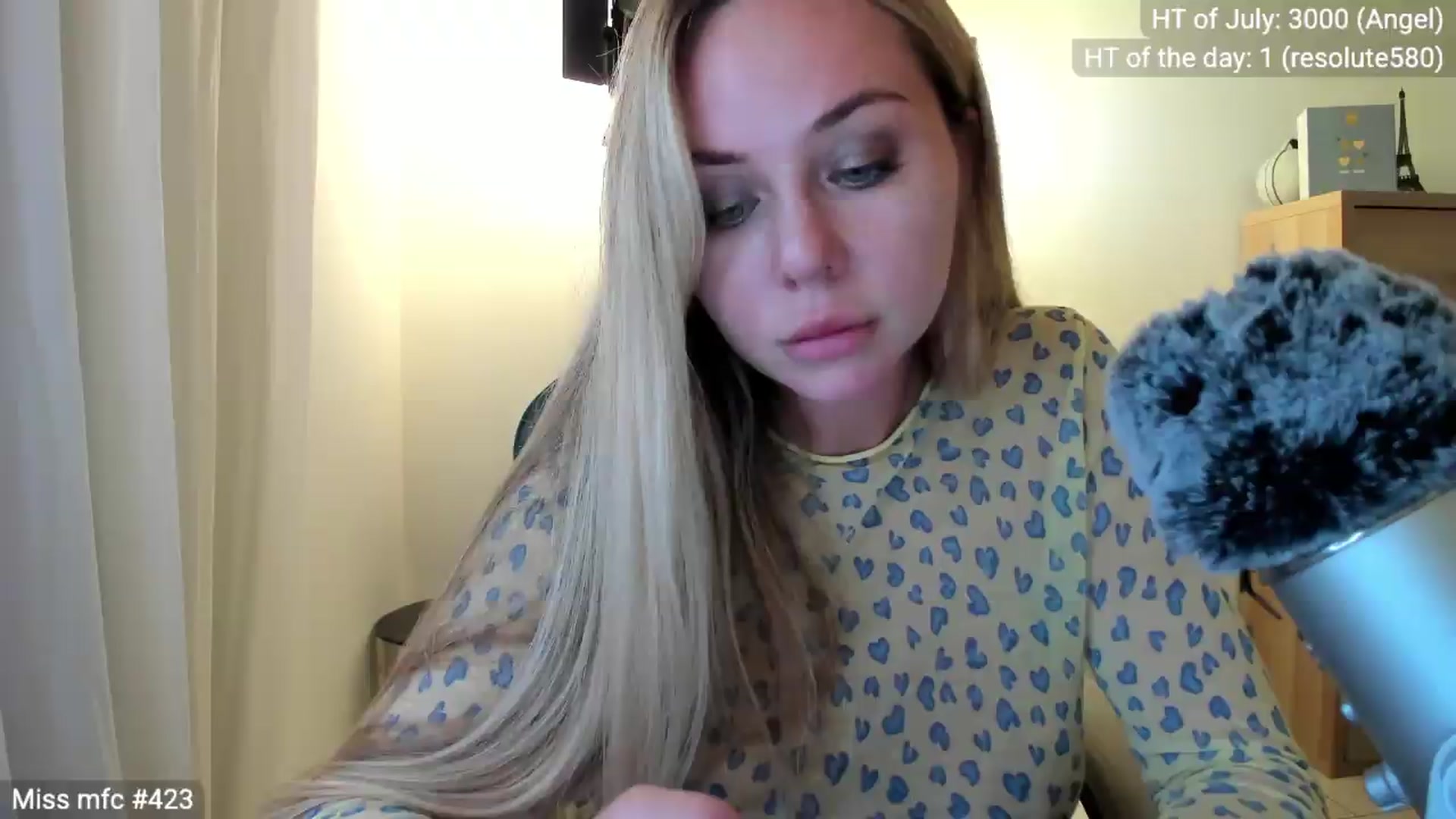 Gallery image thumbnail from Linda_0nline's myfreecams stream on, 07/10/2026, 20:48 image 5 of 20