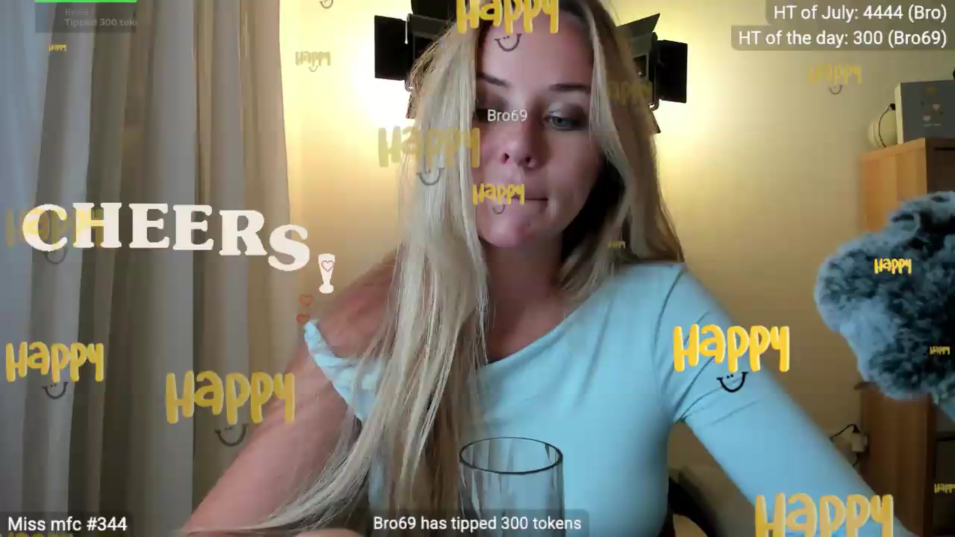 Gallery image thumbnail from Linda_0nline's myfreecams stream on, 07/11/2026, 18:58 image 1 of 20
