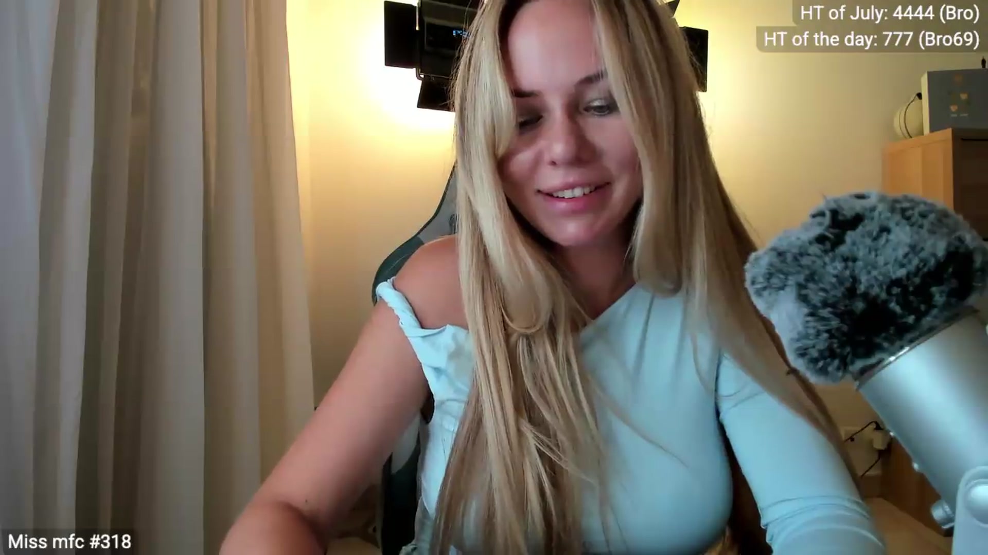 Gallery image thumbnail from Linda_0nline's myfreecams stream on, 07/11/2026, 18:58 image 20 of 20