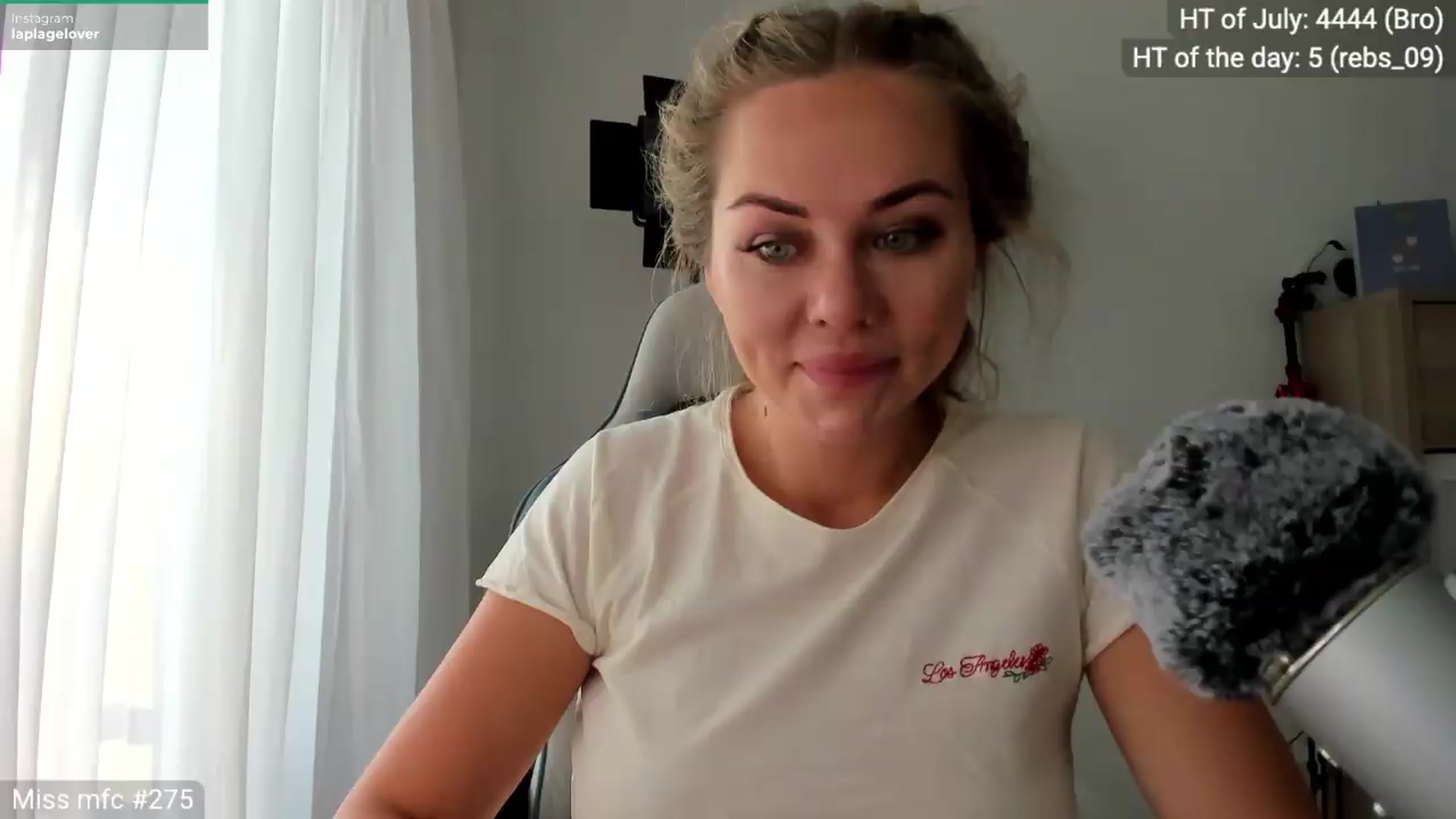 Gallery image thumbnail from Linda_0nline's myfreecams stream on, 07/22/2026, 05:50 image 15 of 20