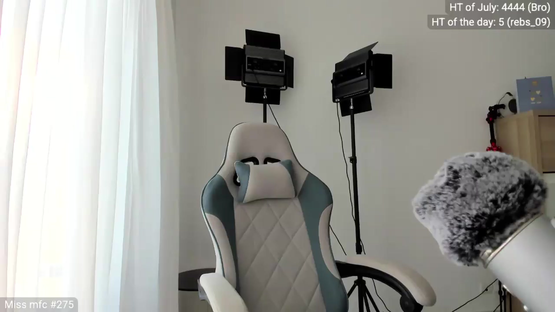Gallery image thumbnail from Linda_0nline's myfreecams stream on, 07/22/2026, 05:50 image 8 of 20