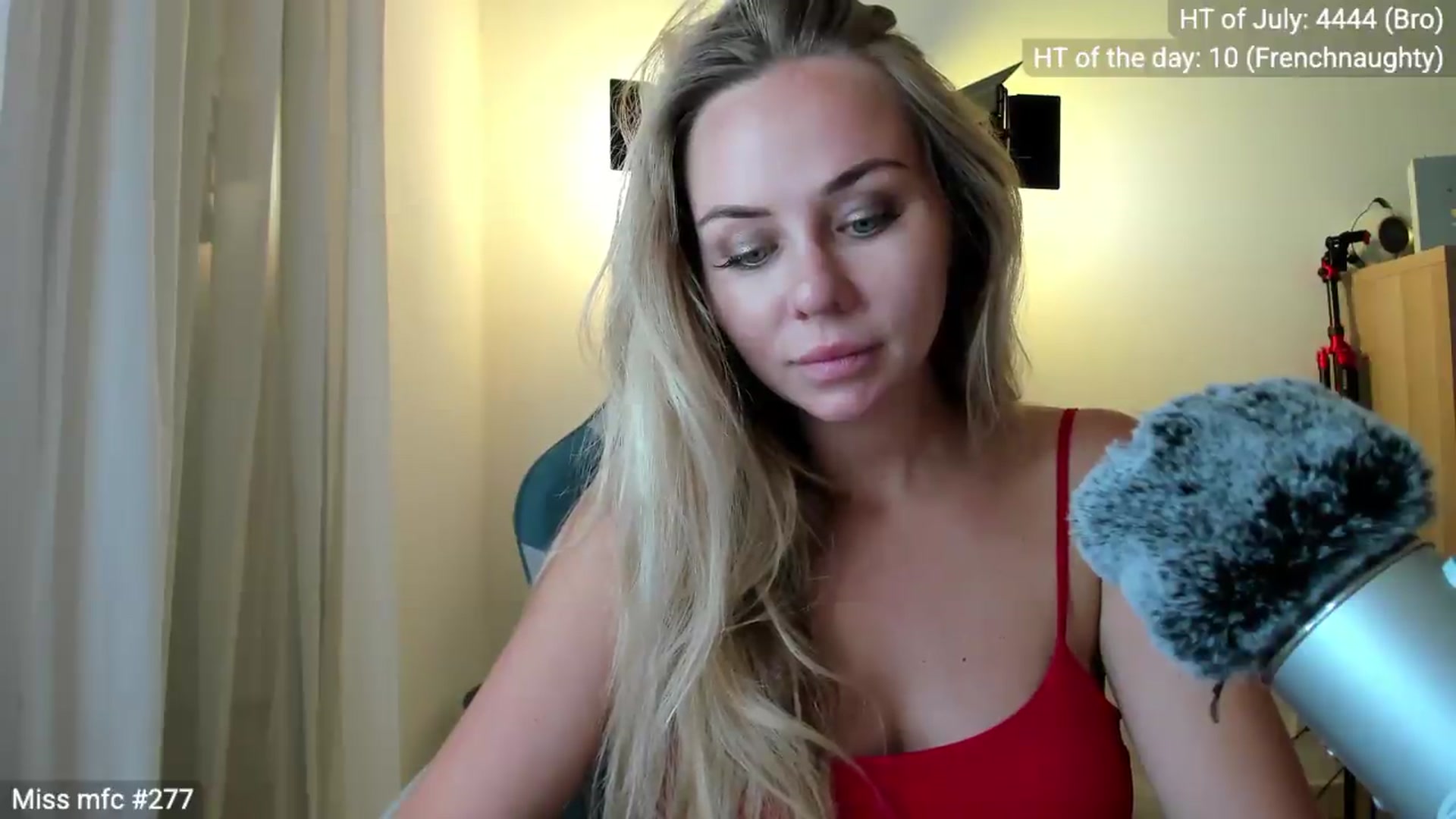 Gallery image thumbnail from Linda_0nline's myfreecams stream on, 07/22/2026, 20:32 image 12 of 20