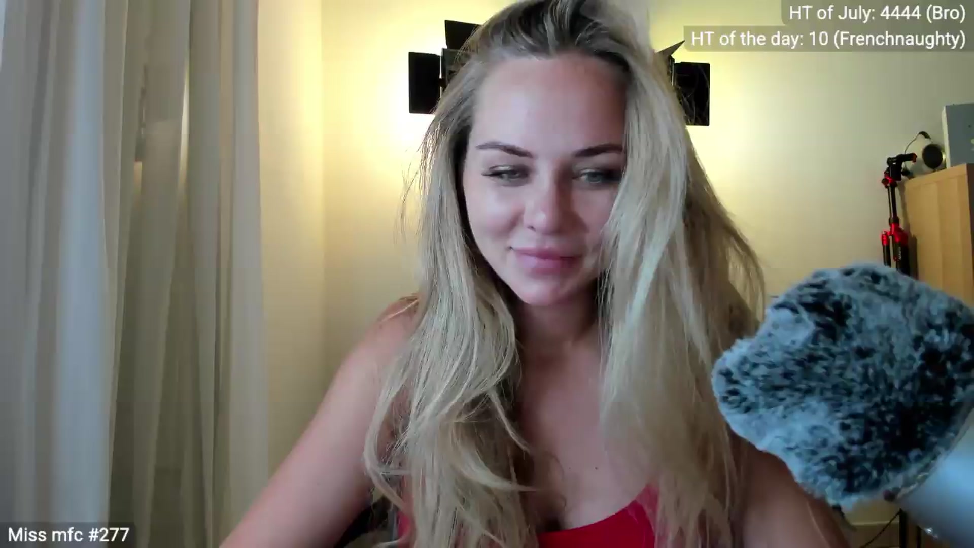 Gallery image thumbnail from Linda_0nline's myfreecams stream on, 07/22/2026, 20:32 image 8 of 20