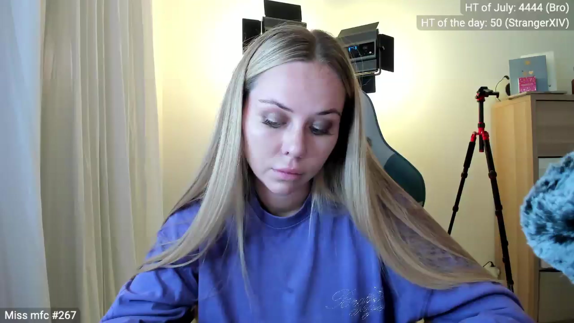 Gallery image thumbnail from Linda_0nline's myfreecams stream on, 07/27/2026, 20:29 image 19 of 20