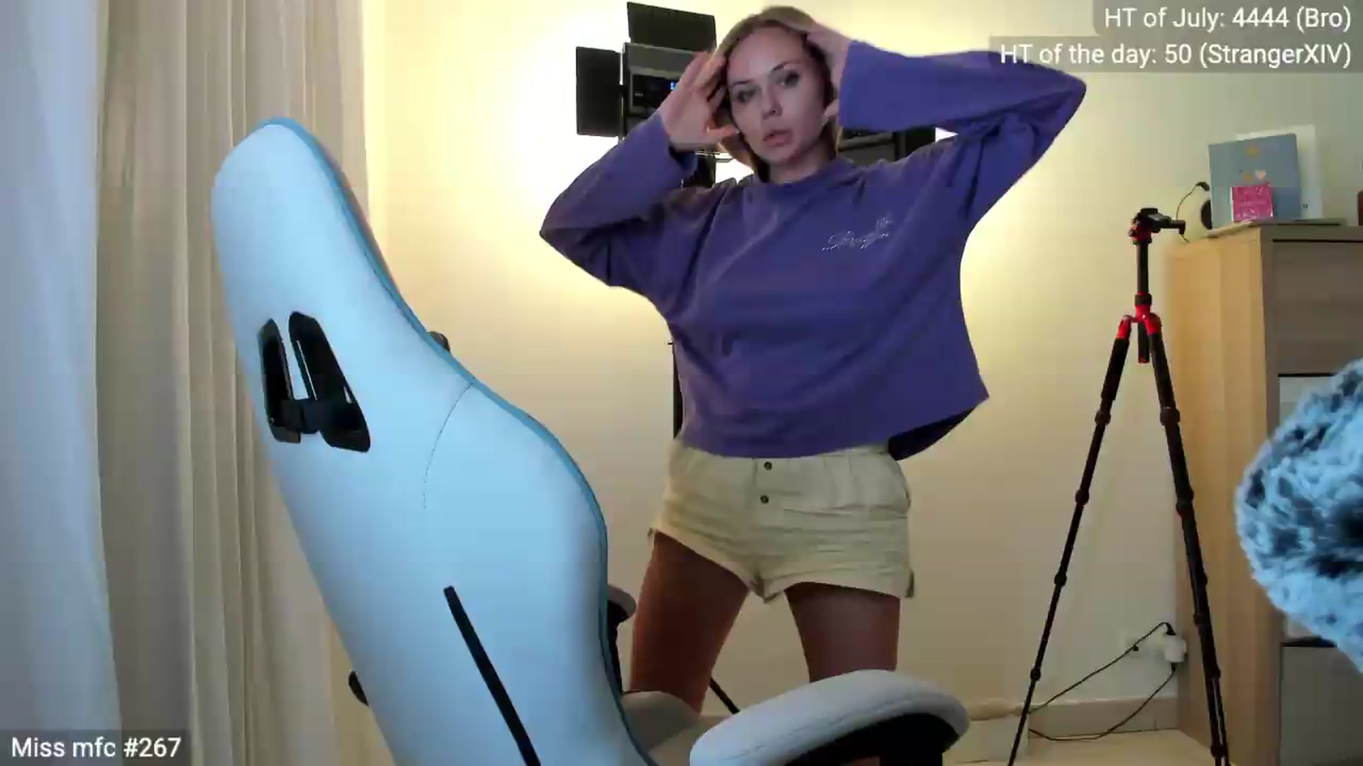 Gallery image thumbnail from Linda_0nline's myfreecams stream on, 07/27/2026, 20:29 image 14 of 20