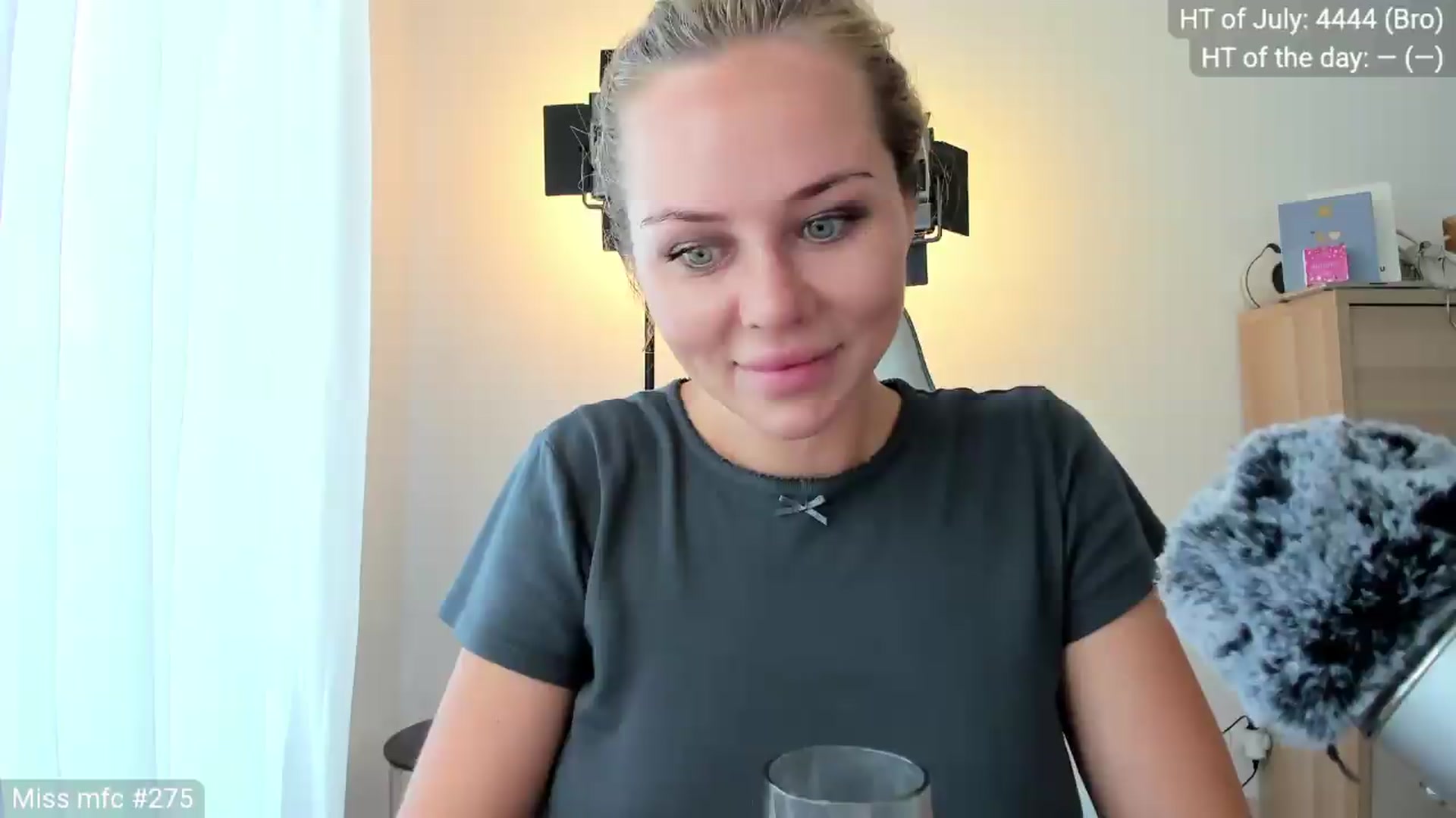Gallery image thumbnail from Linda_0nline's myfreecams stream on, 07/28/2026, 10:11 image 5 of 20