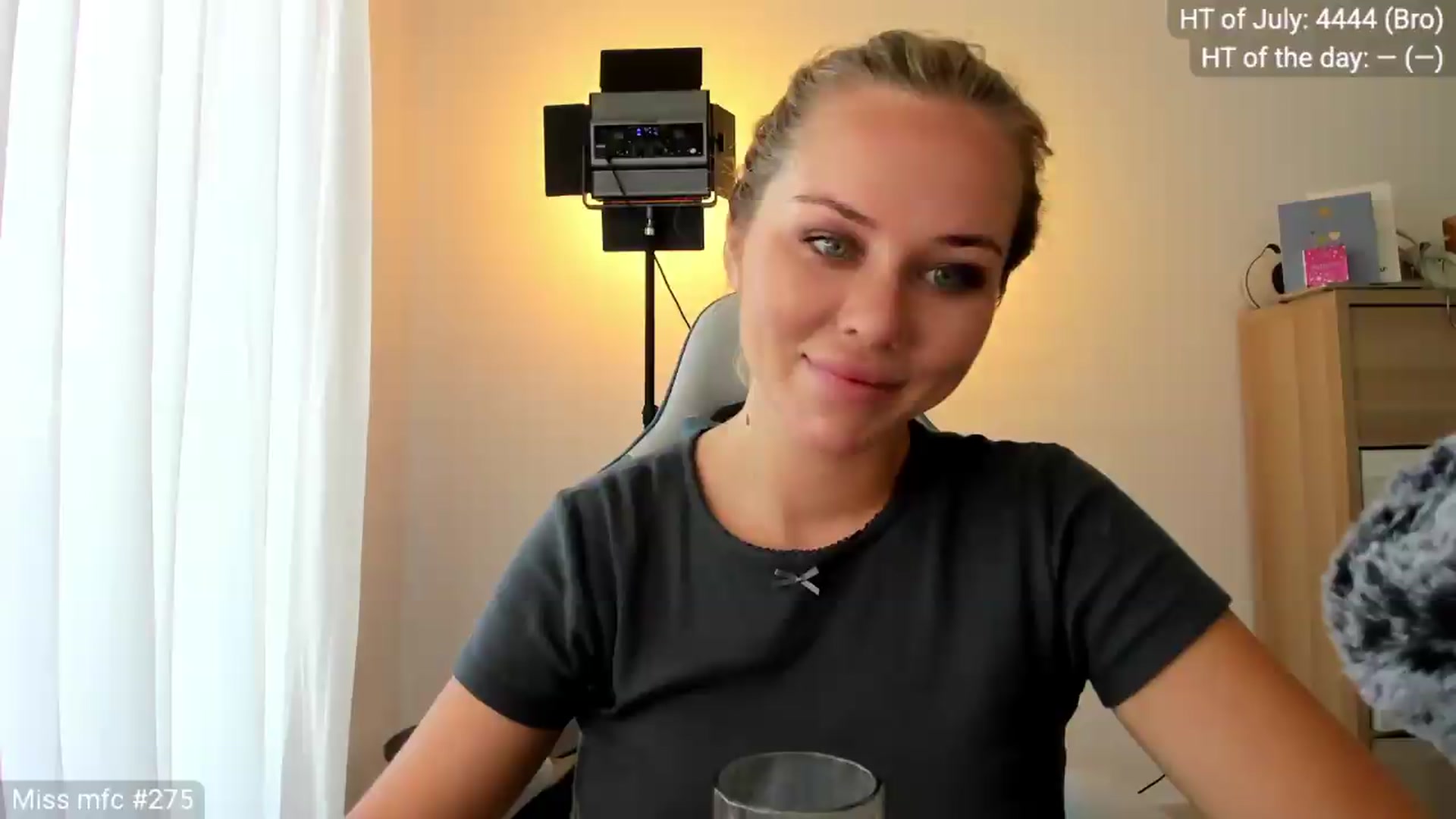 Gallery image thumbnail from Linda_0nline's myfreecams stream on, 07/28/2026, 10:11 image 2 of 20