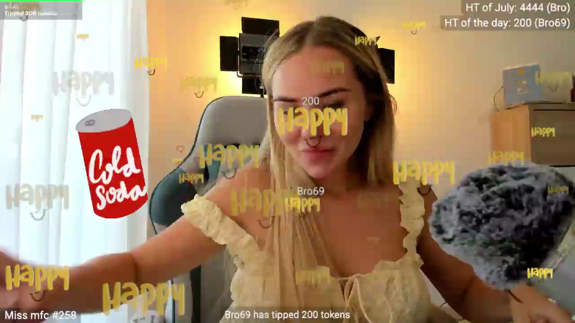 Gallery image thumbnail from Linda_0nline's myfreecams stream on, 07/29/2026, 10:18 image 5 of 20