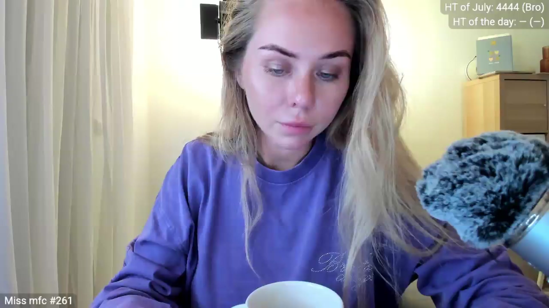 Gallery image thumbnail from Linda_0nline's myfreecams stream on, 07/29/2026, 19:57 image 9 of 20