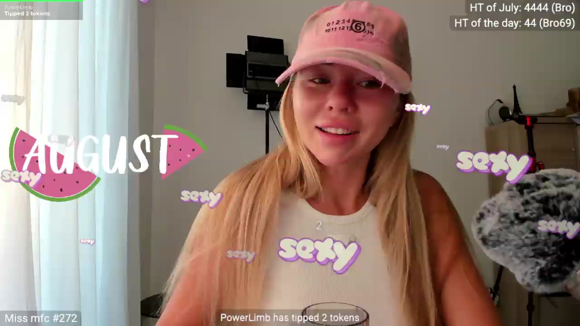 Gallery image thumbnail from Linda_0nline's myfreecams stream on, 08/01/2026, 04:57 image 20 of 20