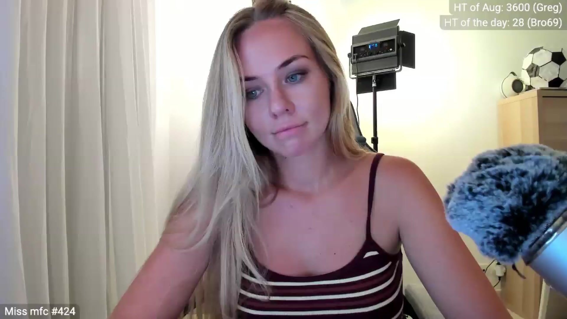Gallery image thumbnail from Linda_0nline's myfreecams stream on, 08/02/2026, 20:59 image 8 of 20