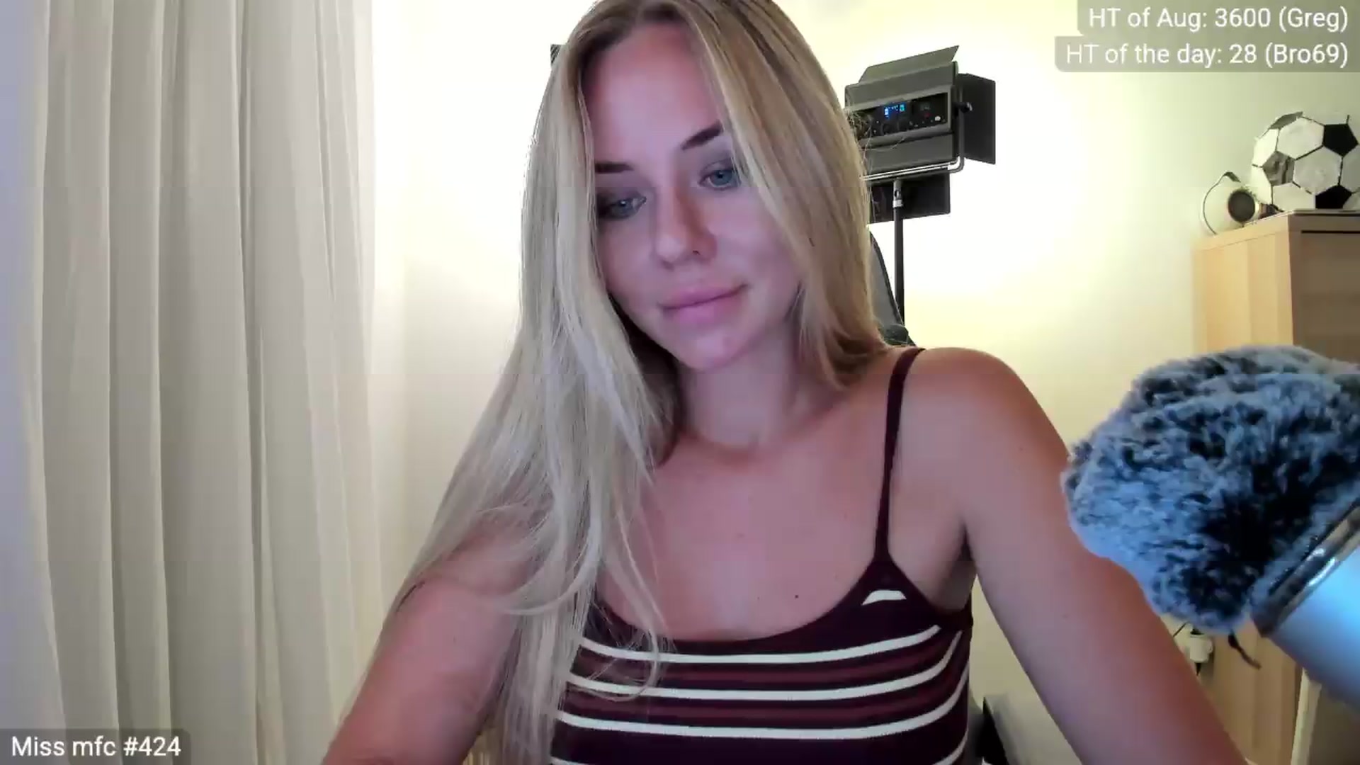 Gallery image thumbnail from Linda_0nline's myfreecams stream on, 08/02/2026, 20:59 image 10 of 20