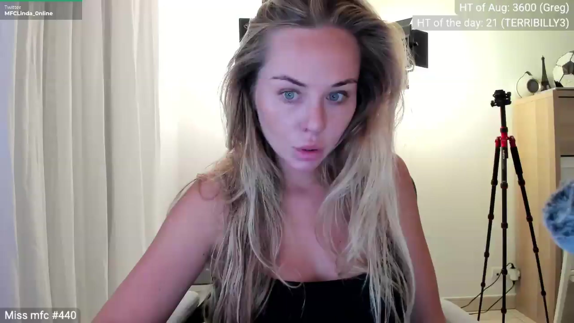 Gallery image thumbnail from Linda_0nline's myfreecams stream on, 08/03/2026, 19:38 image 9 of 20
