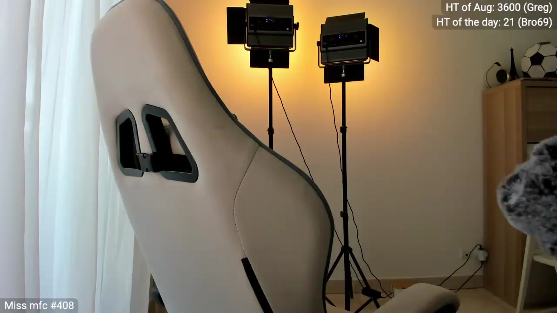 Gallery image thumbnail from Linda_0nline's myfreecams stream on, 08/05/2026, 10:04 image 1 of 20