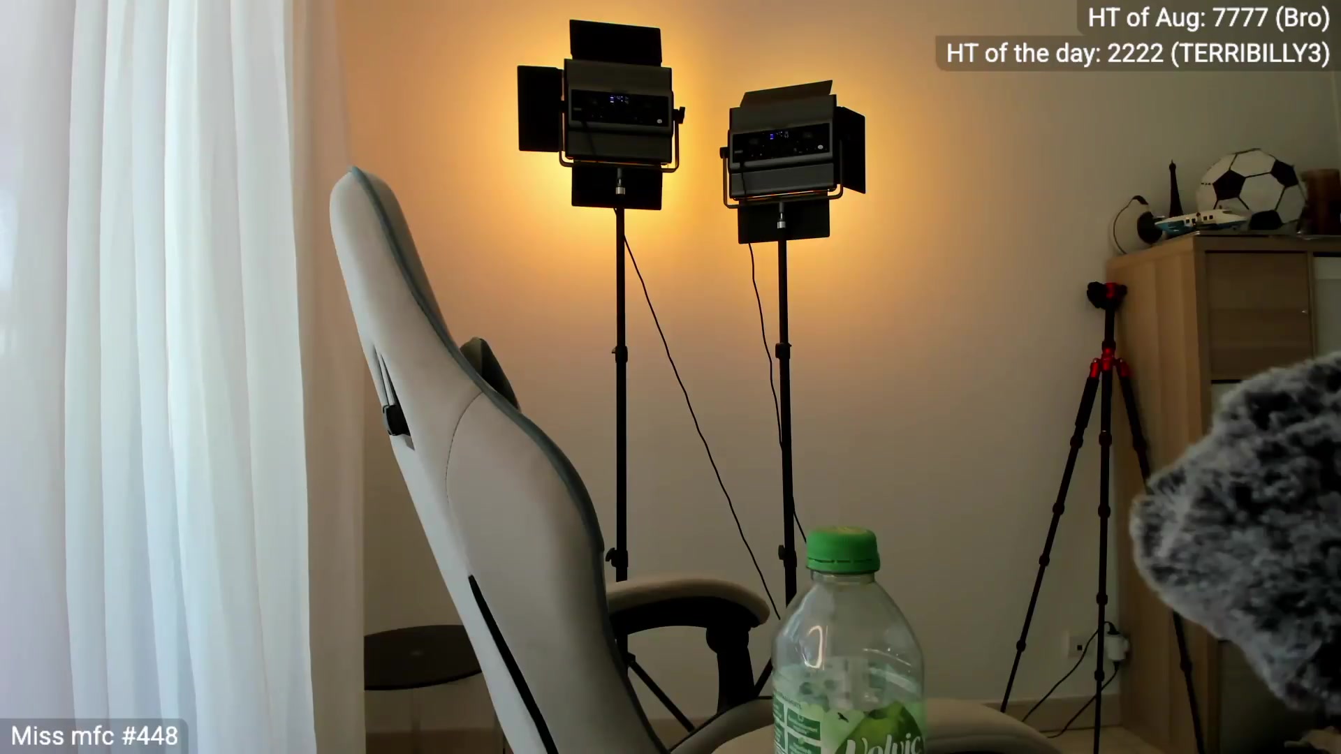 Gallery image thumbnail from Linda_0nline's myfreecams stream on, 08/10/2026, 10:56 image 12 of 20