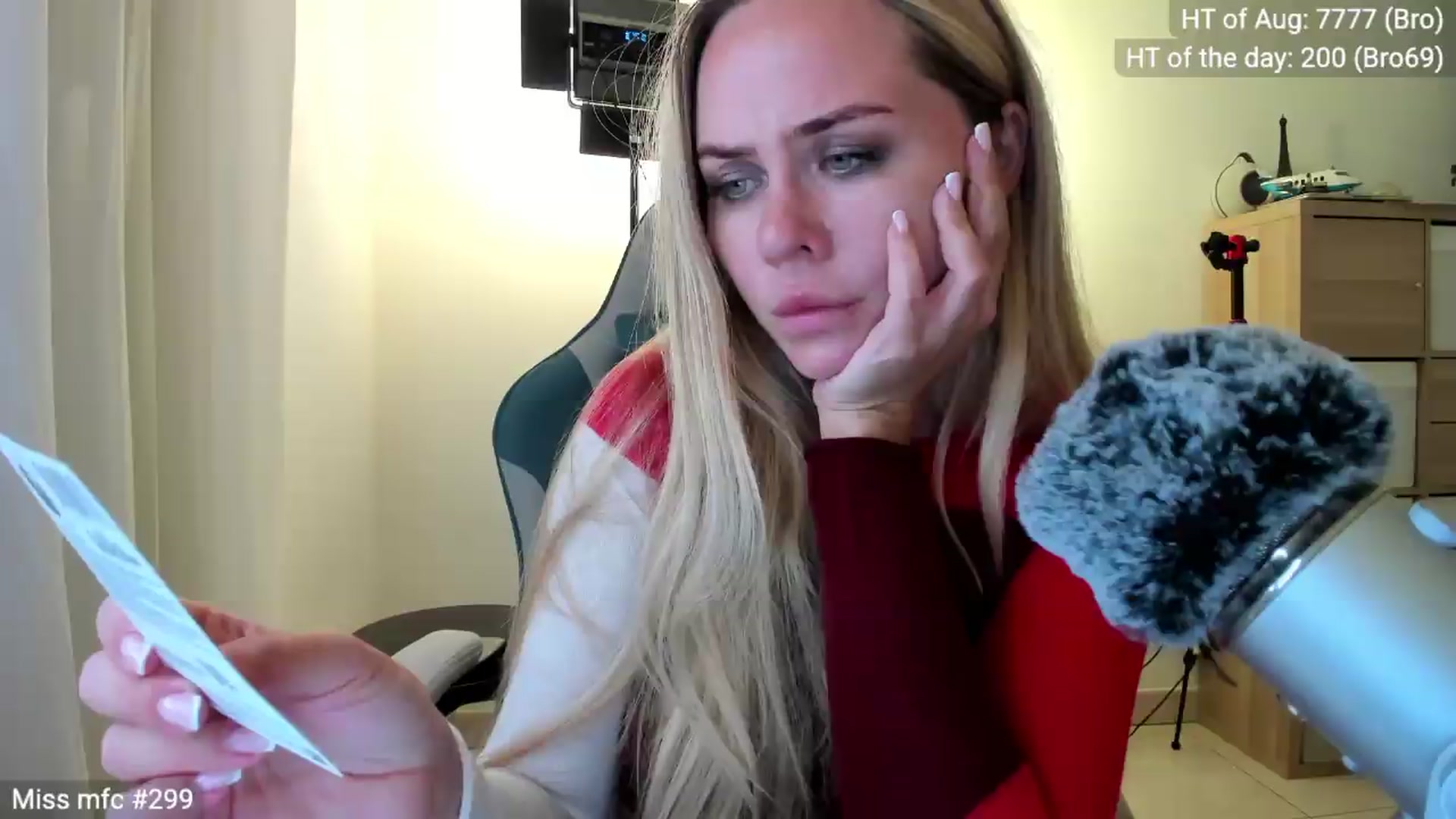 Gallery image thumbnail from Linda_0nline's myfreecams stream on, 08/12/2026, 21:45 image 11 of 20