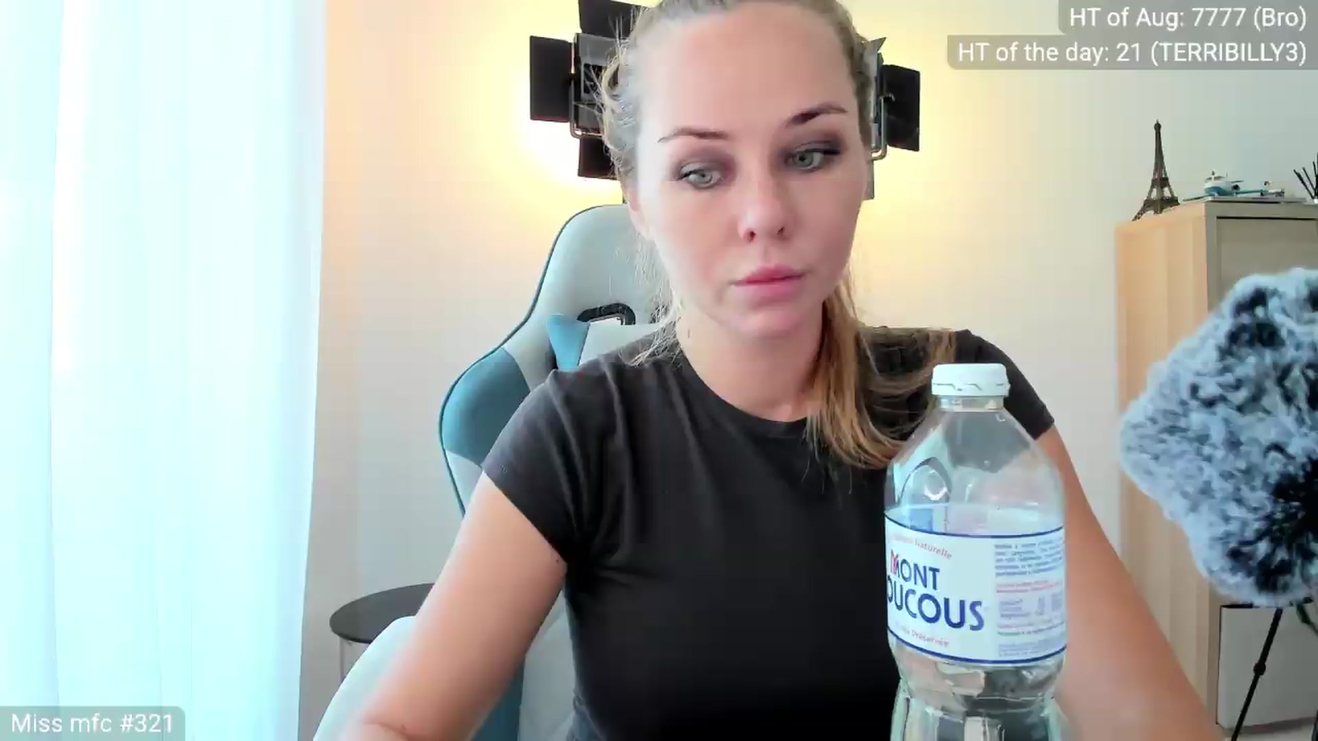 Gallery image thumbnail from Linda_0nline's myfreecams stream on, 08/15/2026, 10:58 image 18 of 20