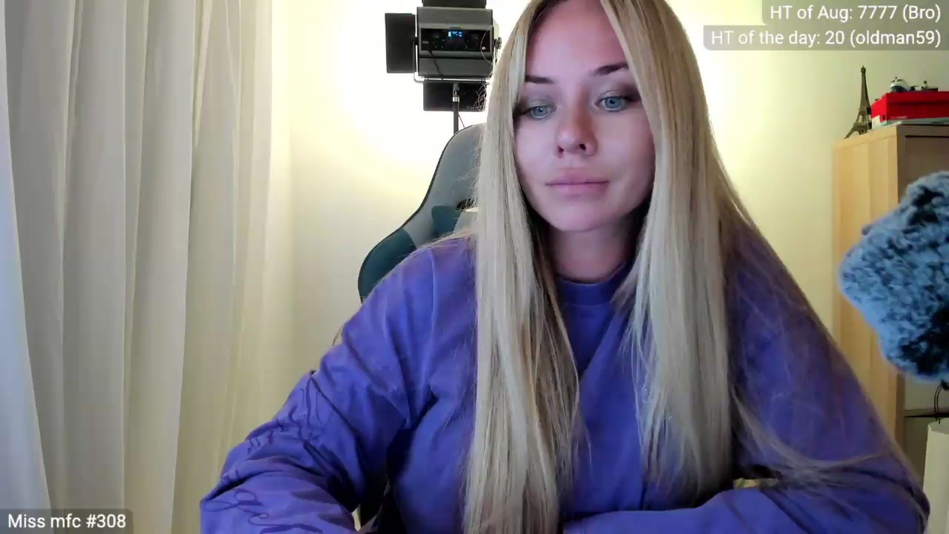 Gallery image thumbnail from Linda_0nline's myfreecams stream on, 08/17/2026, 18:55 image 19 of 20