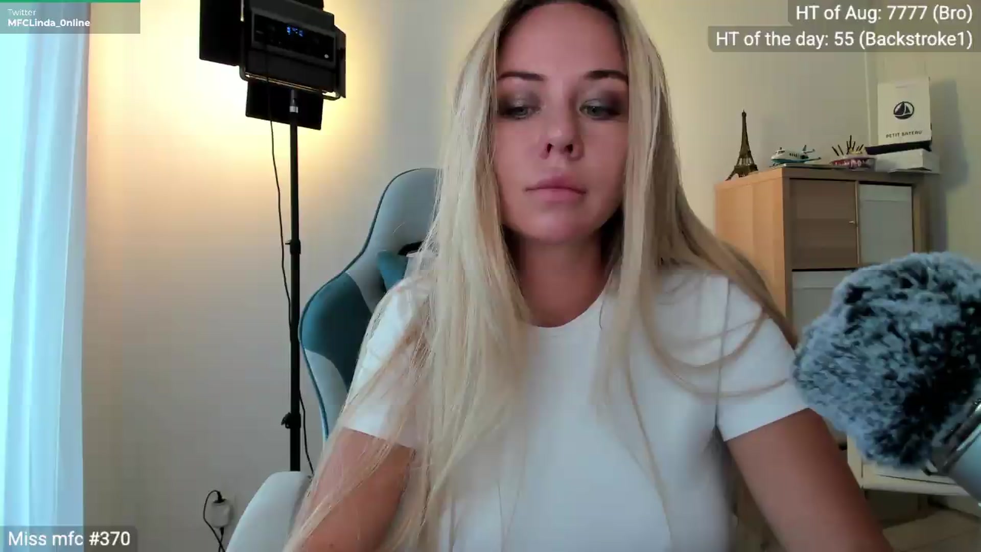 Gallery image thumbnail from Linda_0nline's myfreecams stream on, 08/20/2026, 17:31 image 8 of 20