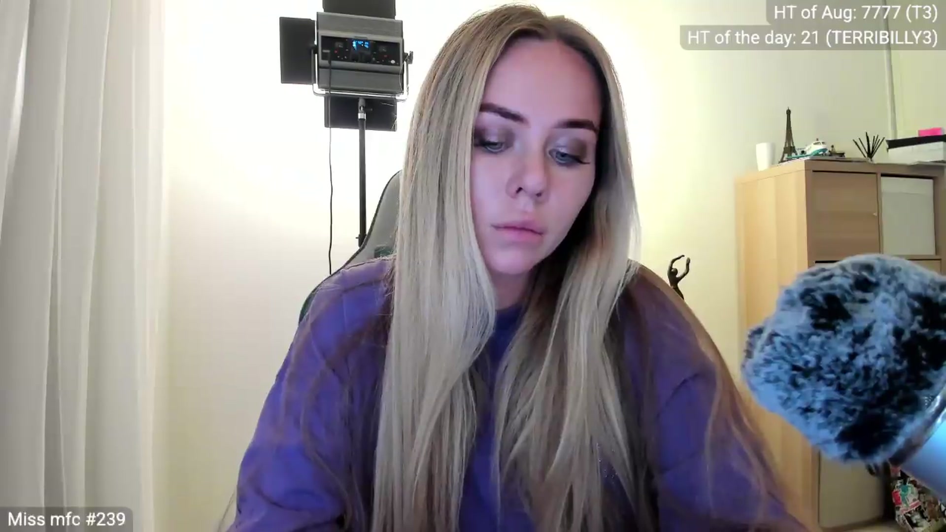 Gallery image thumbnail from Linda_0nline's myfreecams stream on, 08/24/2026, 19:01 image 19 of 20