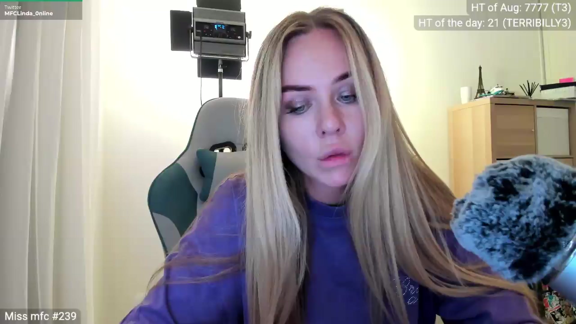 Gallery image thumbnail from Linda_0nline's myfreecams stream on, 08/24/2026, 19:01 image 7 of 20