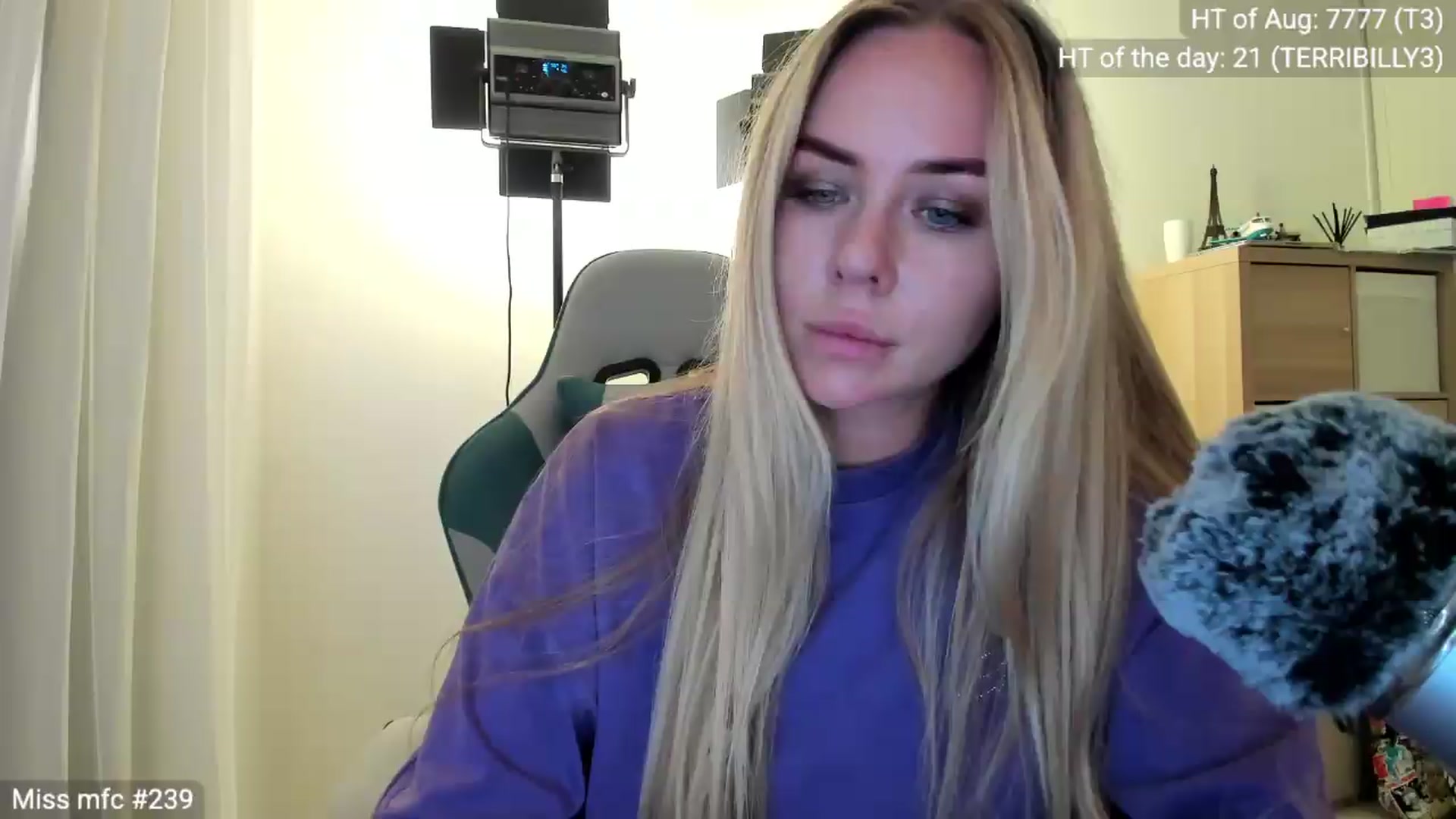 Gallery image thumbnail from Linda_0nline's myfreecams stream on, 08/24/2026, 19:01 image 8 of 20