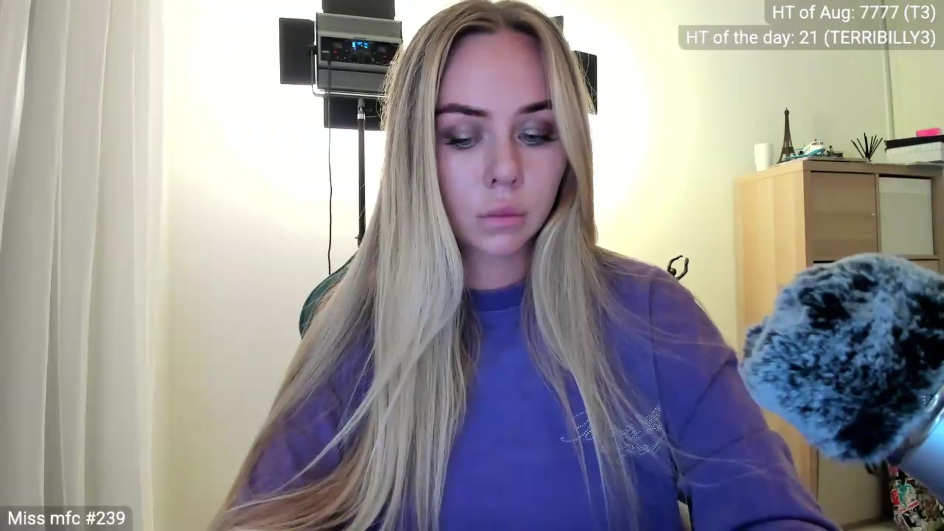 Gallery image thumbnail from Linda_0nline's myfreecams stream on, 08/24/2026, 19:01 image 18 of 20
