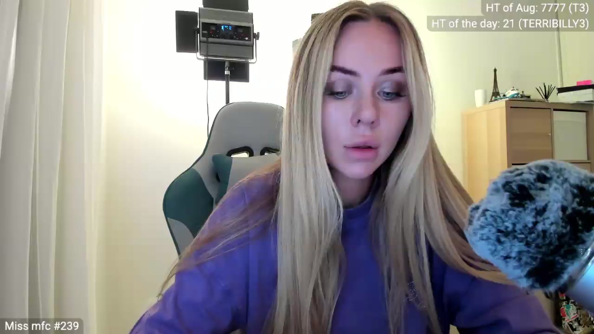 Gallery image thumbnail from Linda_0nline's myfreecams stream on, 08/24/2026, 19:01 image 5 of 20