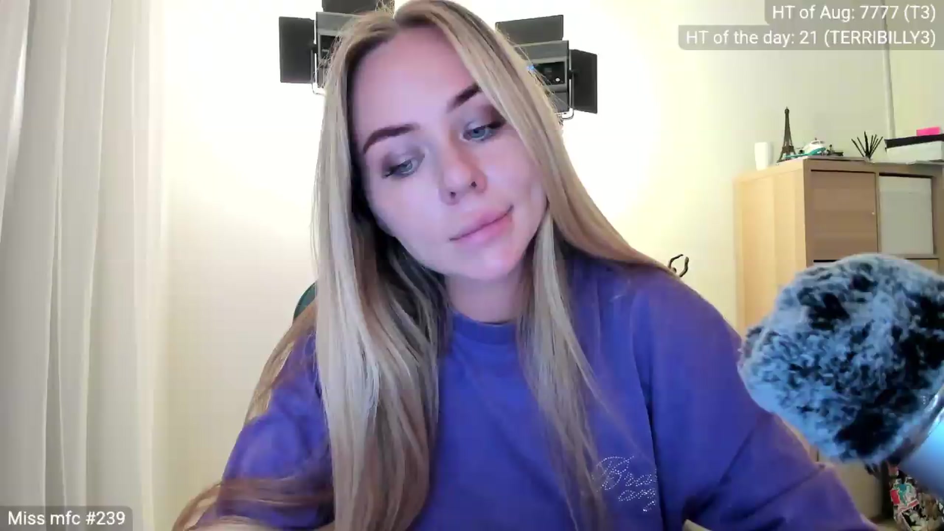 Gallery image thumbnail from Linda_0nline's myfreecams stream on, 08/24/2026, 19:01 image 2 of 20