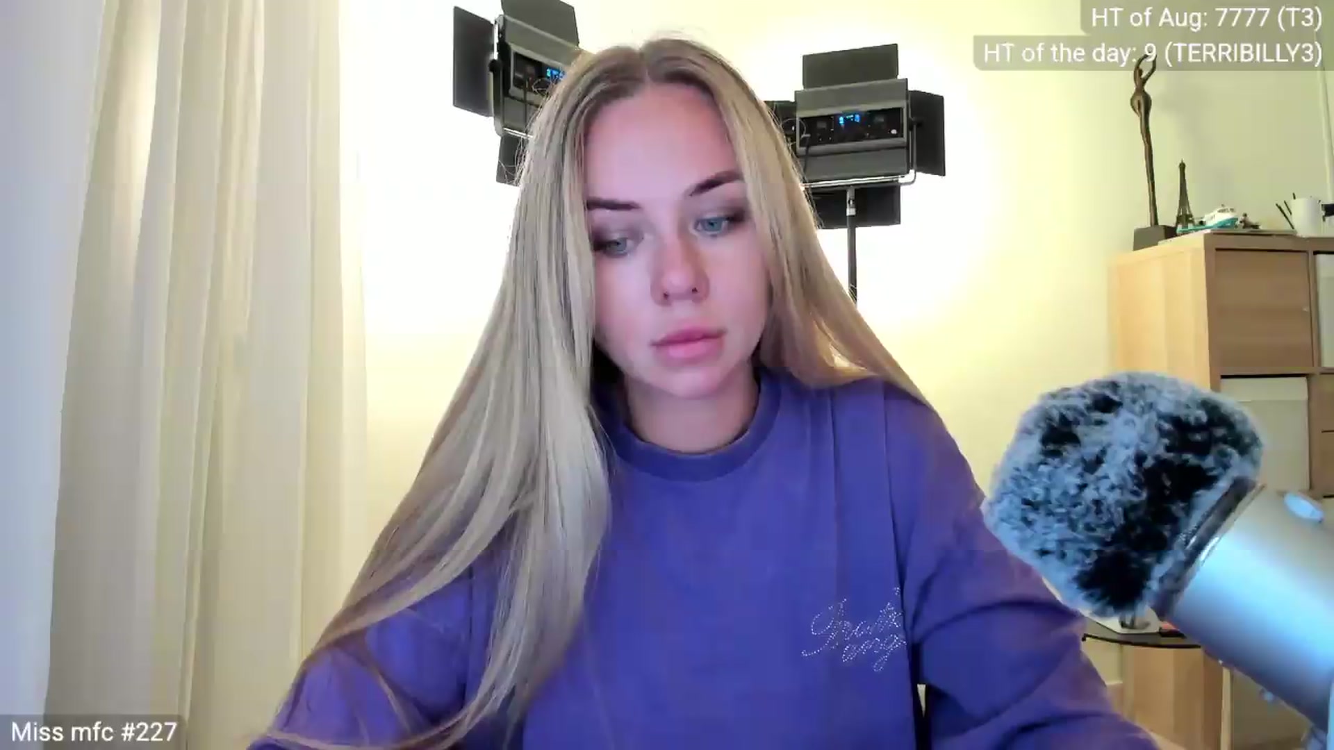 Gallery image thumbnail from Linda_0nline's myfreecams stream on, 08/26/2026, 20:04 image 7 of 20